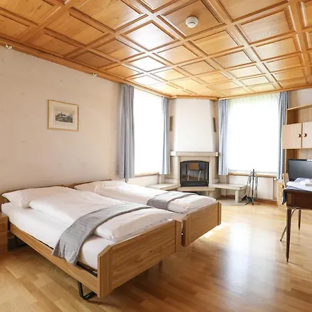 Loewen Hotel 3*
